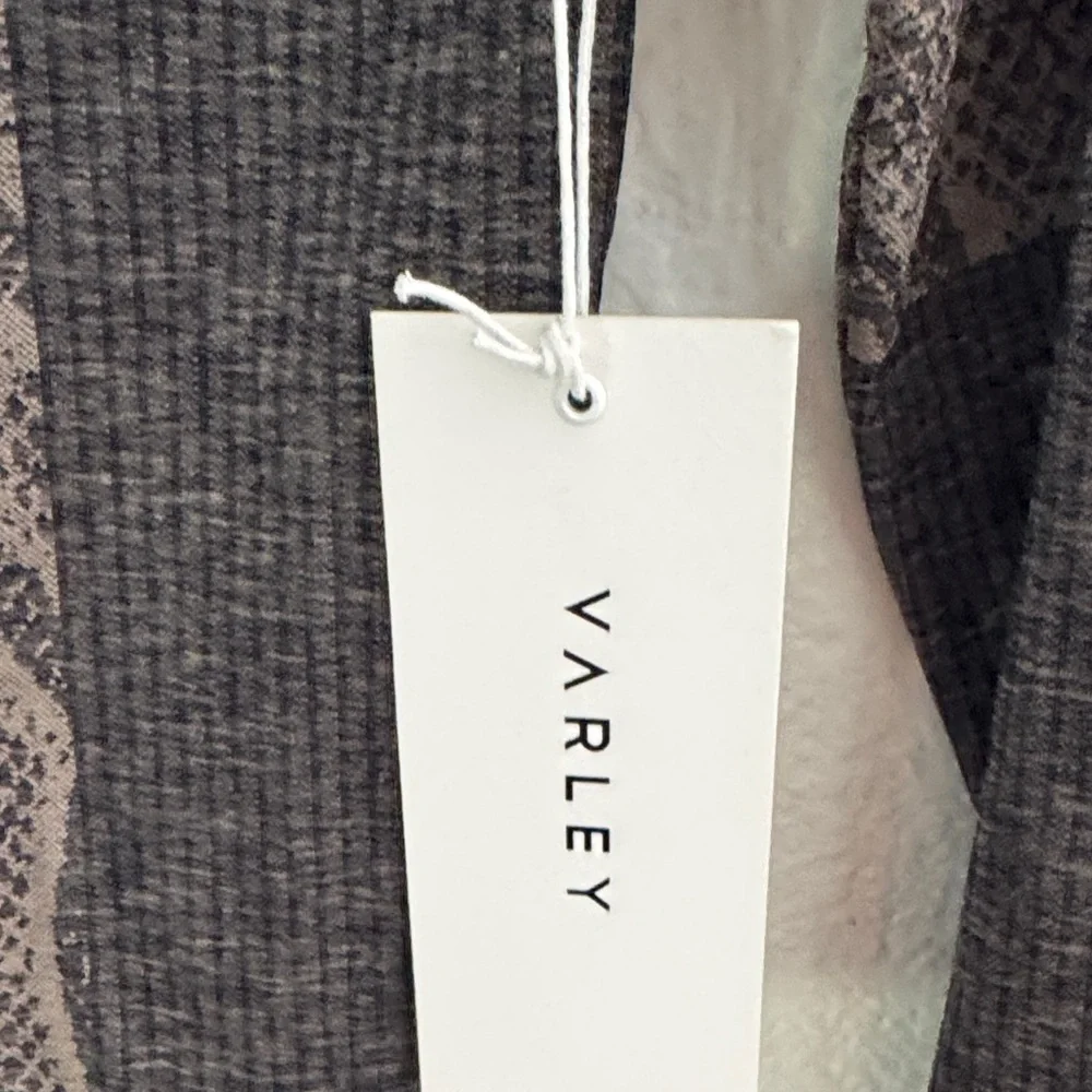 Varley Apricot/Python Snake Pattern Long Sleeve - Picture 2 of 4